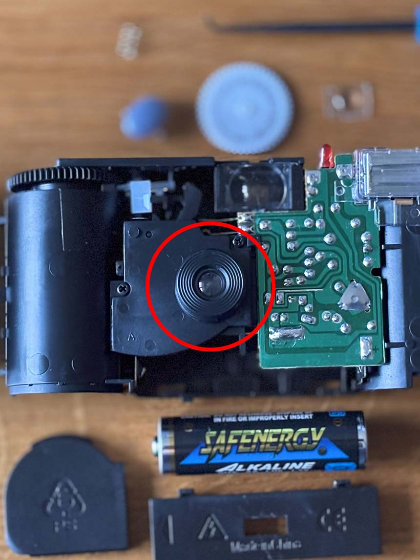 Project Dispolens - what to take from a disposable camera